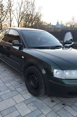 Седан Volkswagen Passat 1997 в Луцке