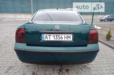 Седан Volkswagen Passat 1999 в 