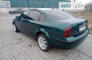 Седан Volkswagen Passat 1999 в 