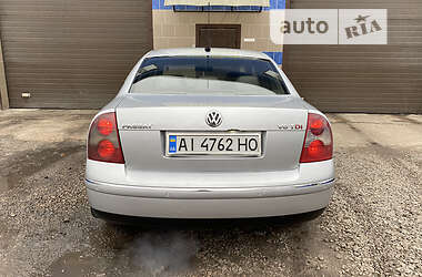 Седан Volkswagen Passat 2004 в Згуровке