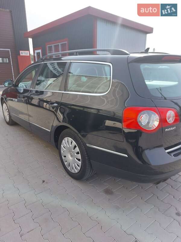 Универсал Volkswagen Passat 2009 в Сарнах