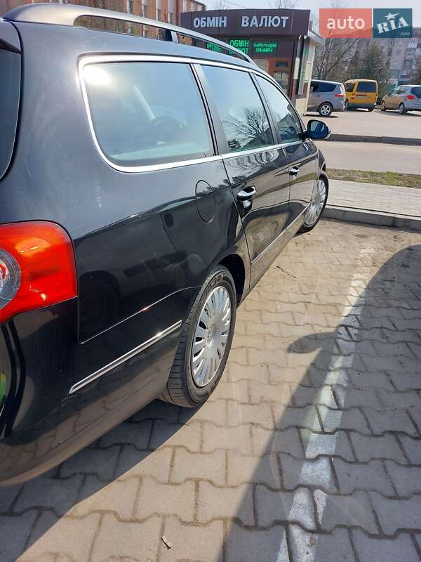 Универсал Volkswagen Passat 2009 в Сарнах