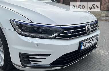 Седан Volkswagen Passat 2015 в 