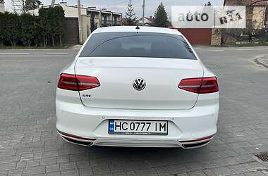 Седан Volkswagen Passat 2015 в 