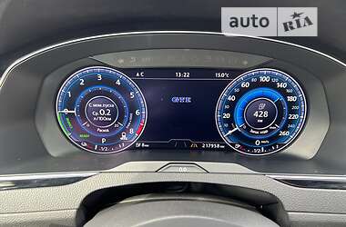 Седан Volkswagen Passat 2015 в 