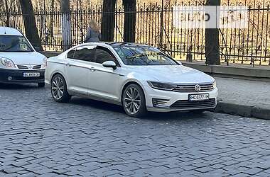 Седан Volkswagen Passat 2015 в 