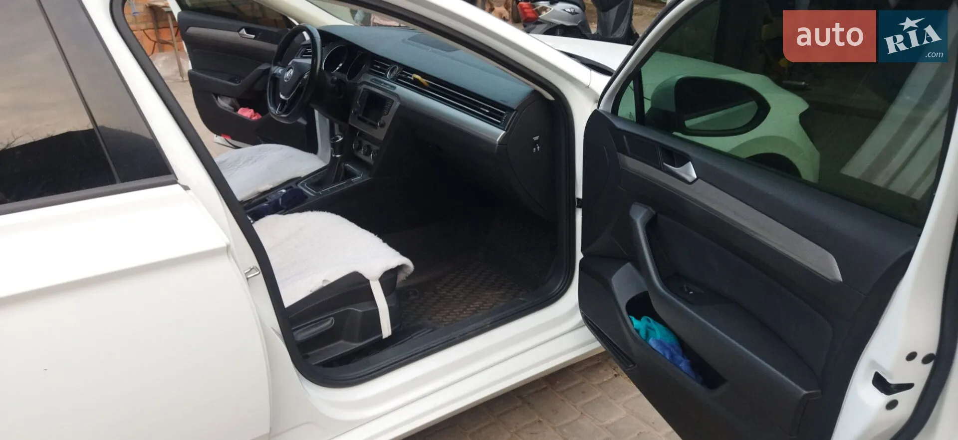 2016 Volkswagen Passat - мініатюра 16