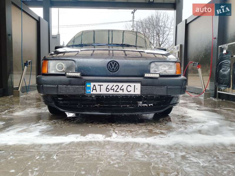 Седан Volkswagen Passat 1991 в Яремчі