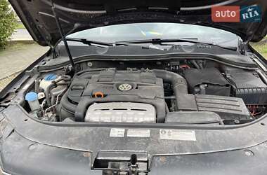 Универсал Volkswagen Passat 2011 в 