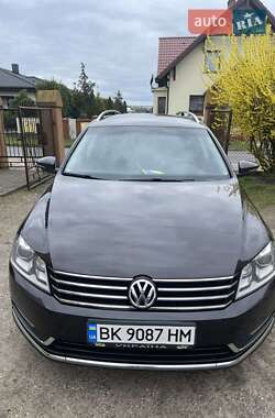 Универсал Volkswagen Passat 2011 в 