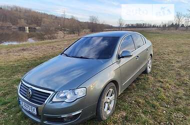 Седан Volkswagen Passat 2006 в Сторожинці