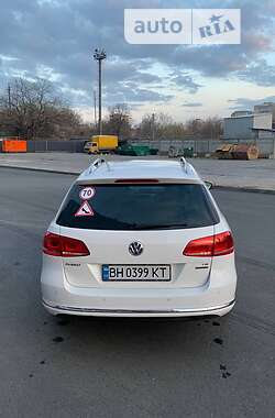 Универсал Volkswagen Passat 2012 в Одессе