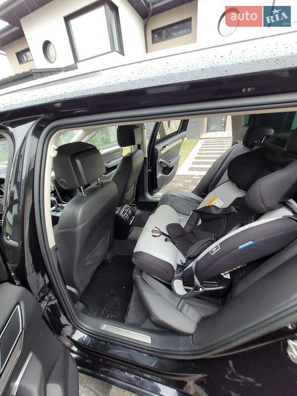 Универсал Volkswagen Passat 2015 в Ужгороде