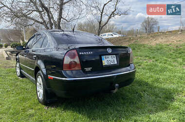 Седан Volkswagen Passat 2002 в 