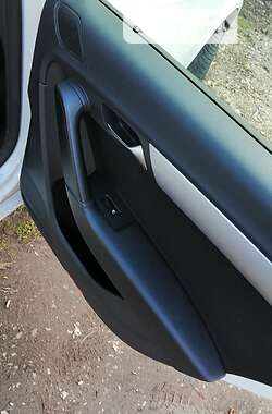 Универсал Volkswagen Passat 2012 в 