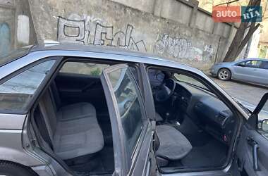 Седан Volkswagen Passat 1989 в 