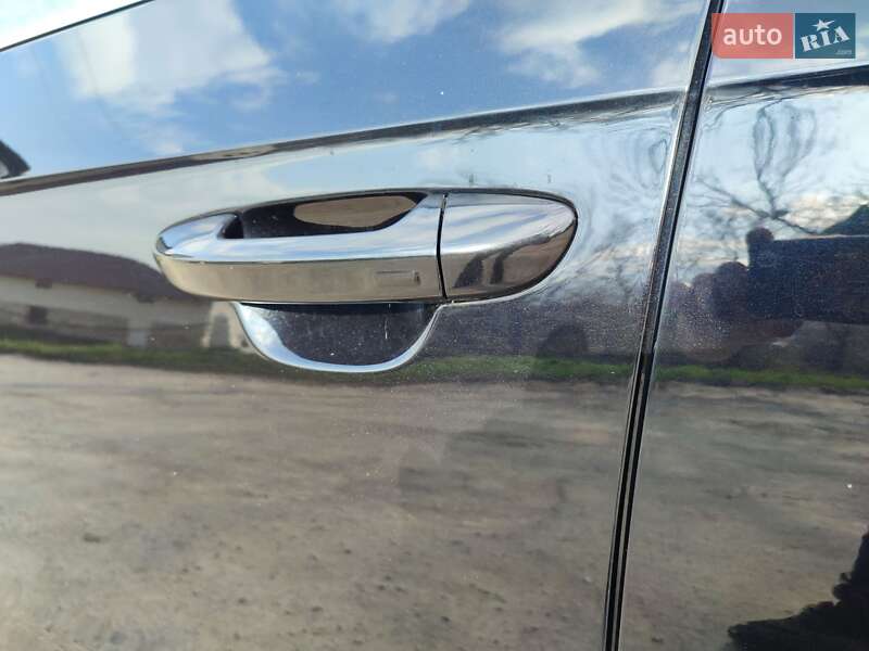 Універсал Volkswagen Passat 2012 в Збаражі