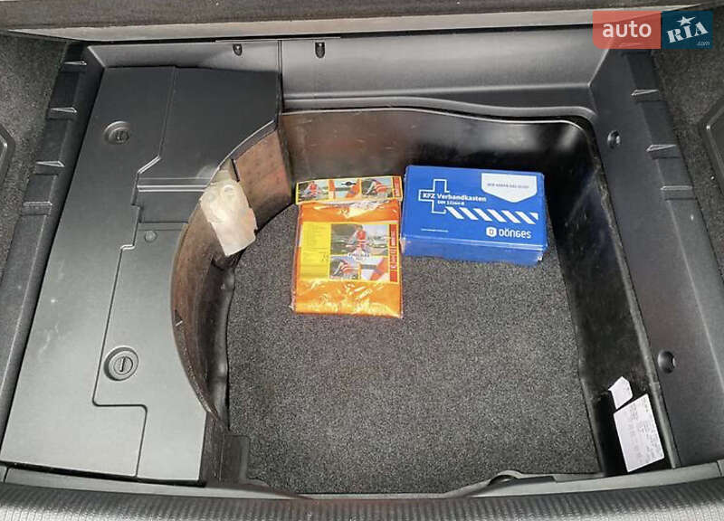 Универсал Volkswagen Passat 2014 в Ужгороде