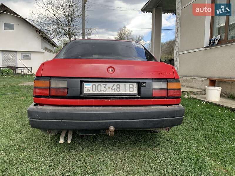 Седан Volkswagen Passat 1989 в Косове