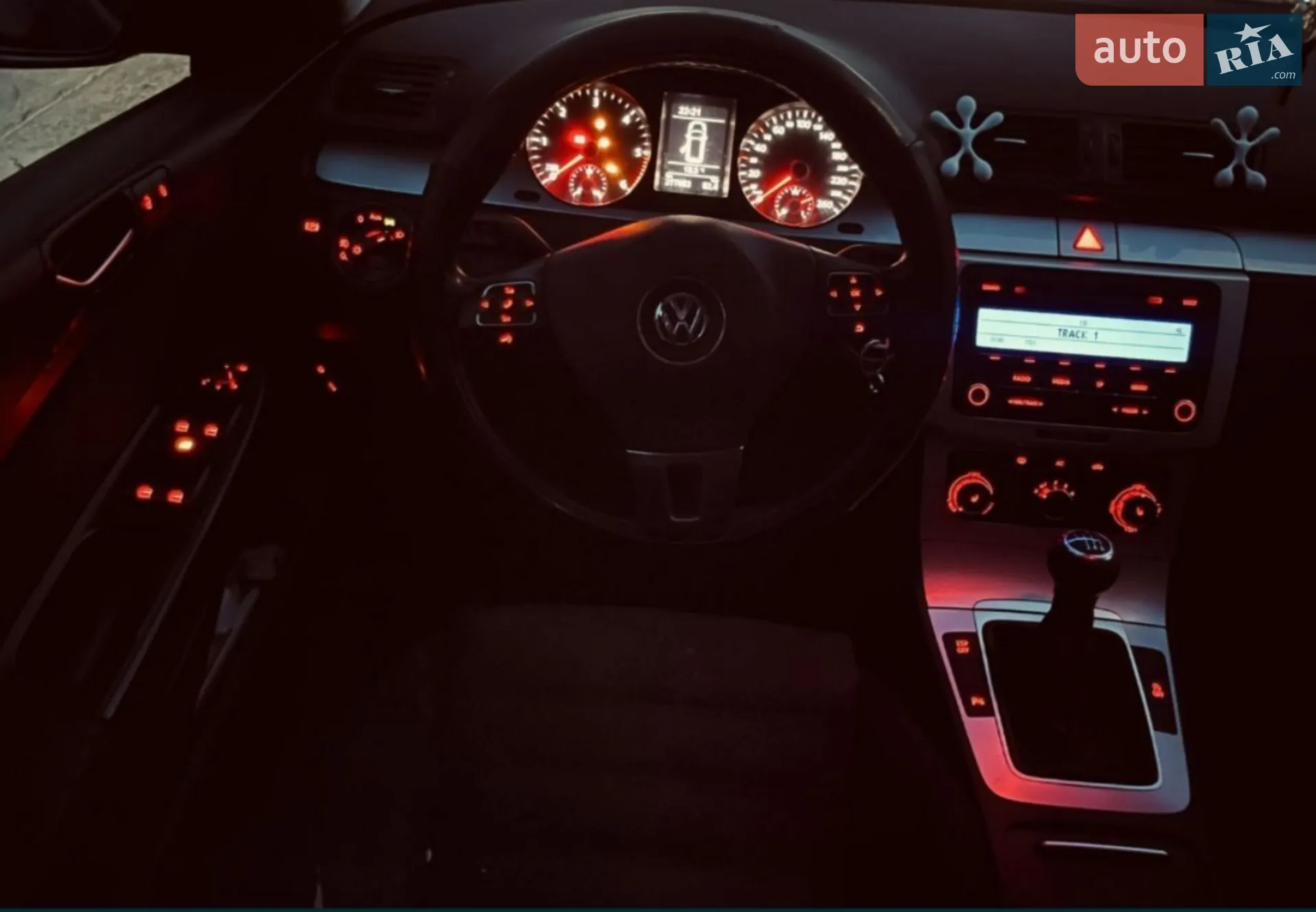 2010 Volkswagen Passat - мініатюра 8