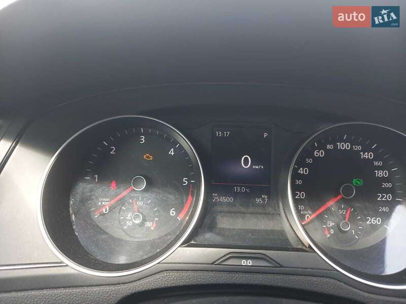 Универсал Volkswagen Passat 2015 в Тернополе