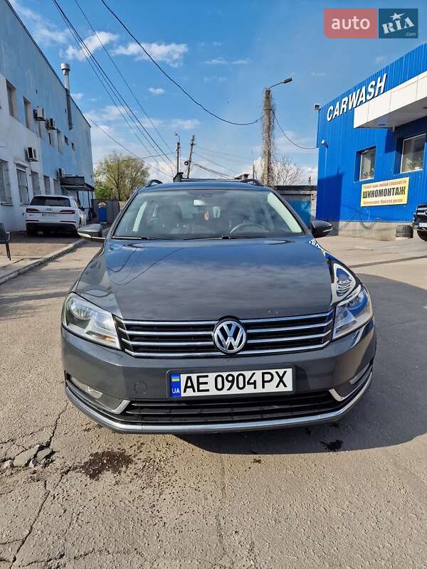 Универсал Volkswagen Passat 2014 в Каменском фото 26 Универсал Volkswagen Passat 2014 в Каменском
