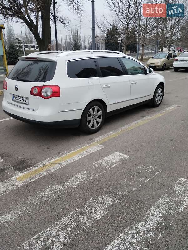 Универсал Volkswagen Passat 2009 в Полтаве