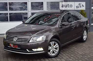 Седан Volkswagen Passat 2014 в Одессе