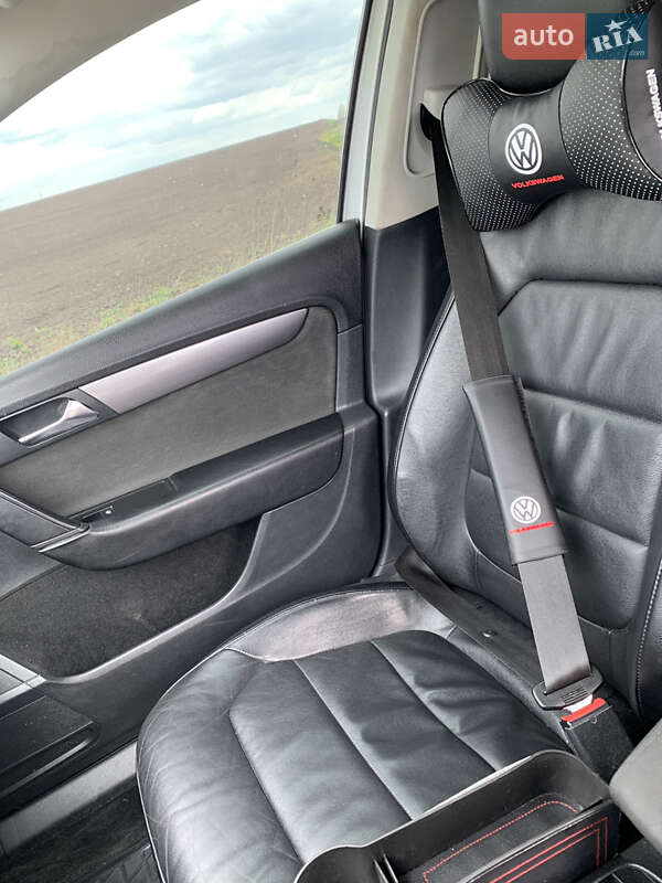 Универсал Volkswagen Passat 2011 в Хмельницком