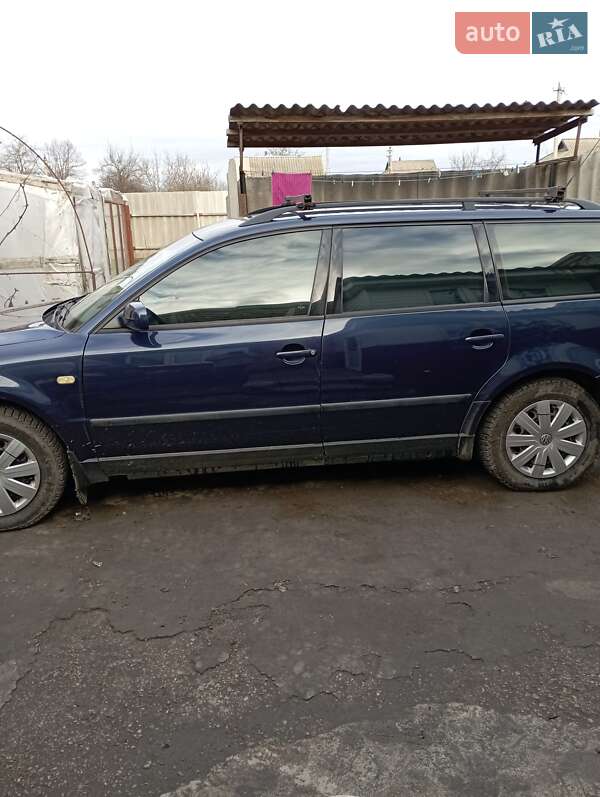 Универсал Volkswagen Passat 1999 в Новомиргороде