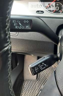 Універсал Volkswagen Passat 2010 в 