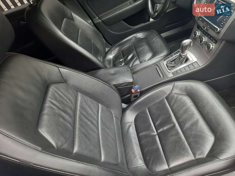 Универсал Volkswagen Passat 2013 в Киеве фото 4 Универсал Volkswagen Passat 2013 в Киеве