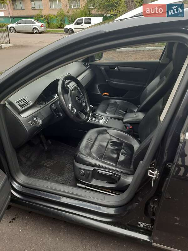 Универсал Volkswagen Passat 2013 в Киеве фото 16 Универсал Volkswagen Passat 2013 в Киеве