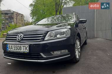 Універсал Volkswagen Passat 2013 в Києві