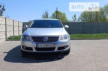 Седан Volkswagen Passat 2006 в Радомышле