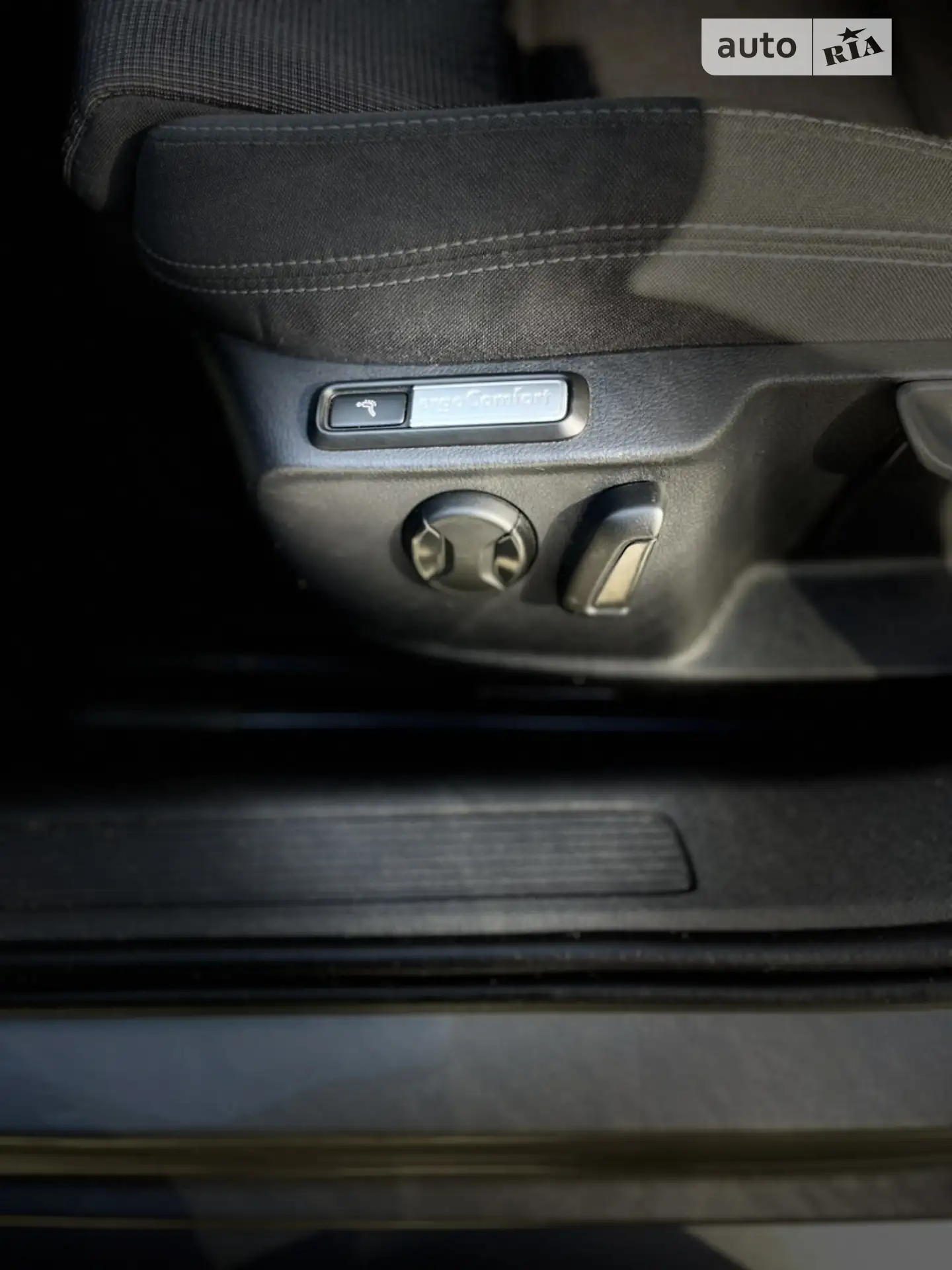 2015 Volkswagen Passat - мініатюра 40