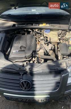 Седан Volkswagen Passat 2003 в 