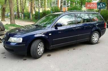 Универсал Volkswagen Passat 2000 в 