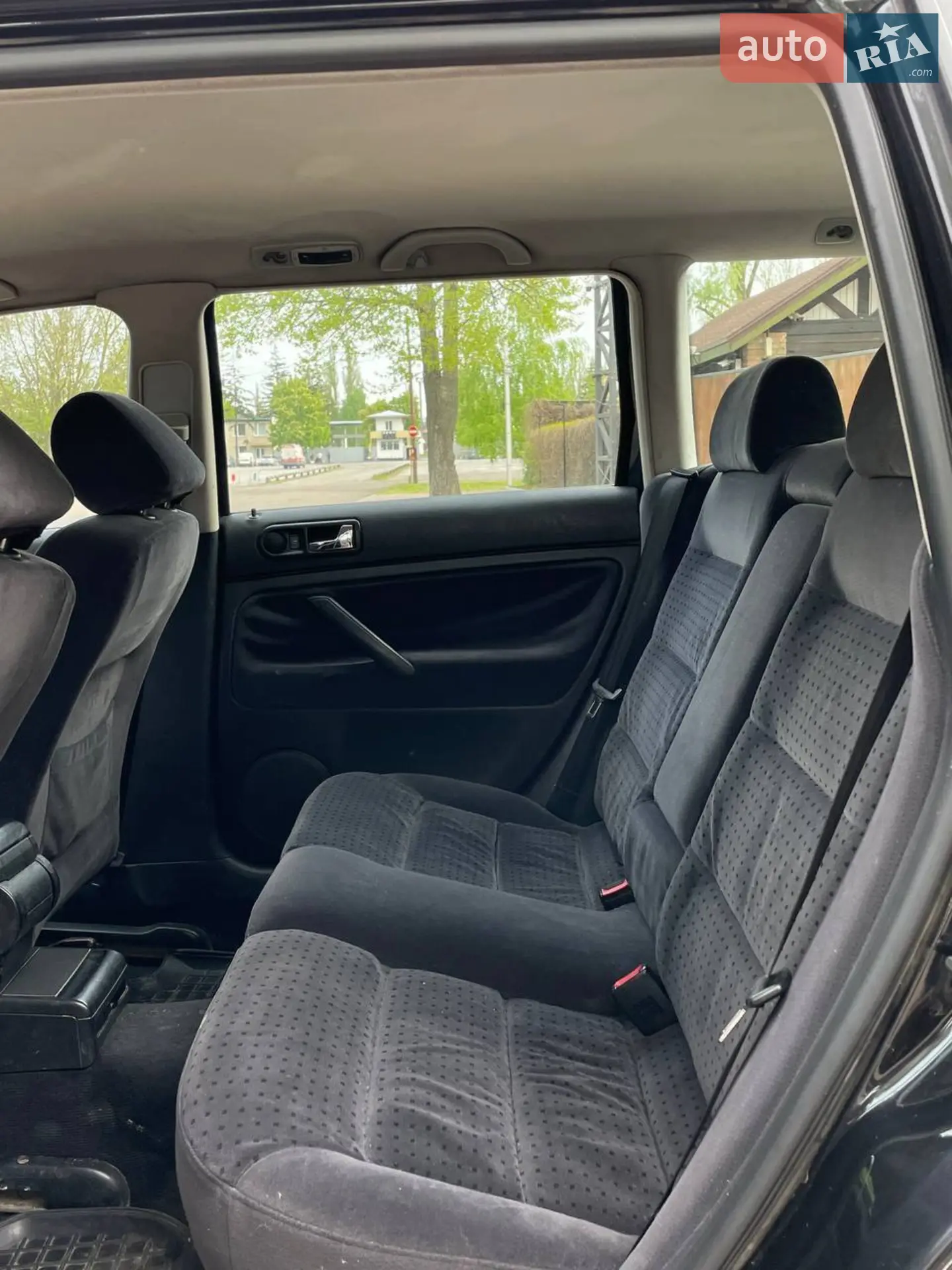 Volkswagen Passat 1999 VIN WVWZZZ3BZYE026631 фото оголошення 7 з 8
