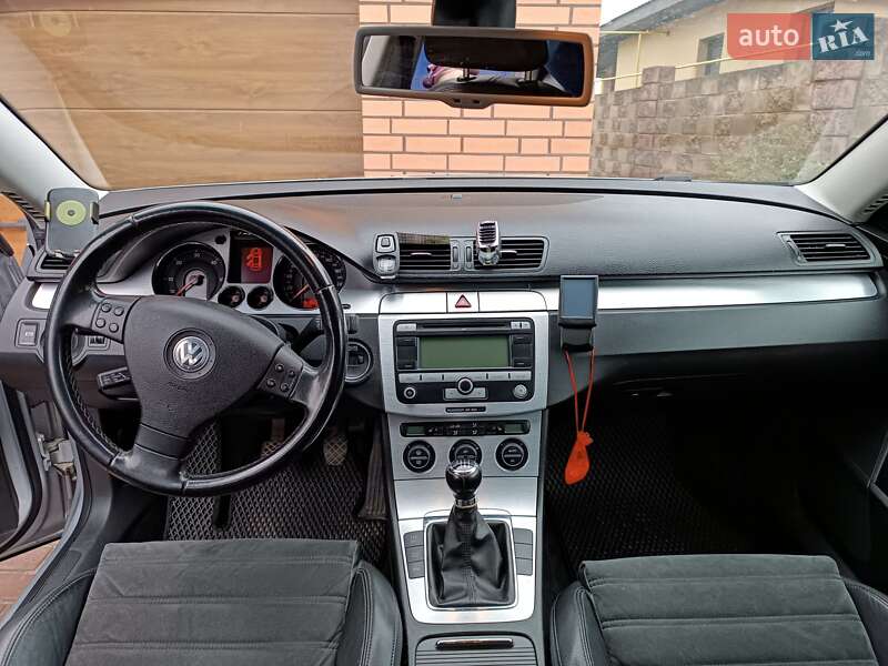 Универсал Volkswagen Passat 2008 в Луцке