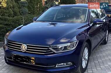 Универсал Volkswagen Passat 2017 в Запорожье