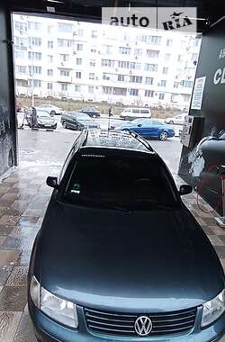 Универсал Volkswagen Passat 1998 в Одессе