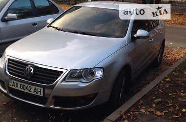 Седан Volkswagen Passat 2010 в Харкові