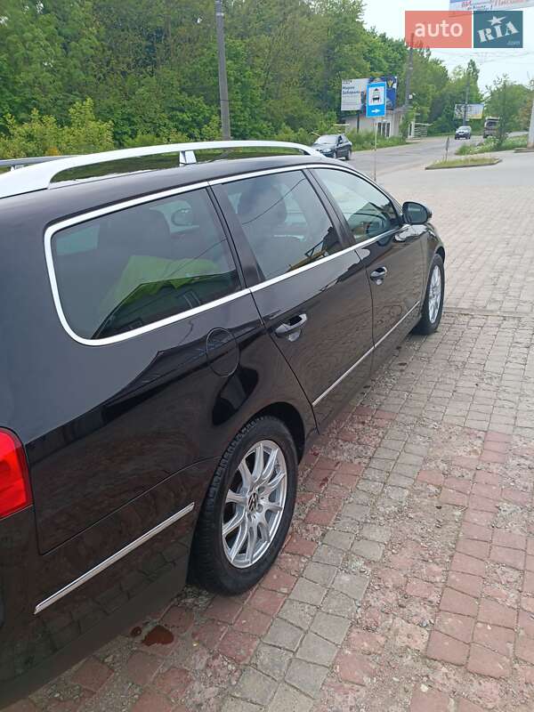 Універсал Volkswagen Passat 2010 в Коломиї
