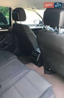 Универсал Volkswagen Passat 2017 в 