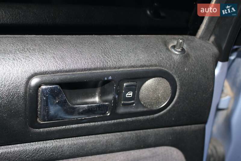 Универсал Volkswagen Passat 1998 в Виноградове