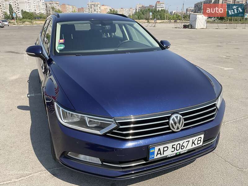 Универсал Volkswagen Passat 2017 в Запорожье