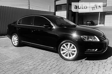 Седан Volkswagen Passat 2013 в Запорожье
