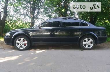 Седан Volkswagen Passat 2001 в Виннице