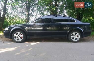 Седан Volkswagen Passat 2001 в Виннице